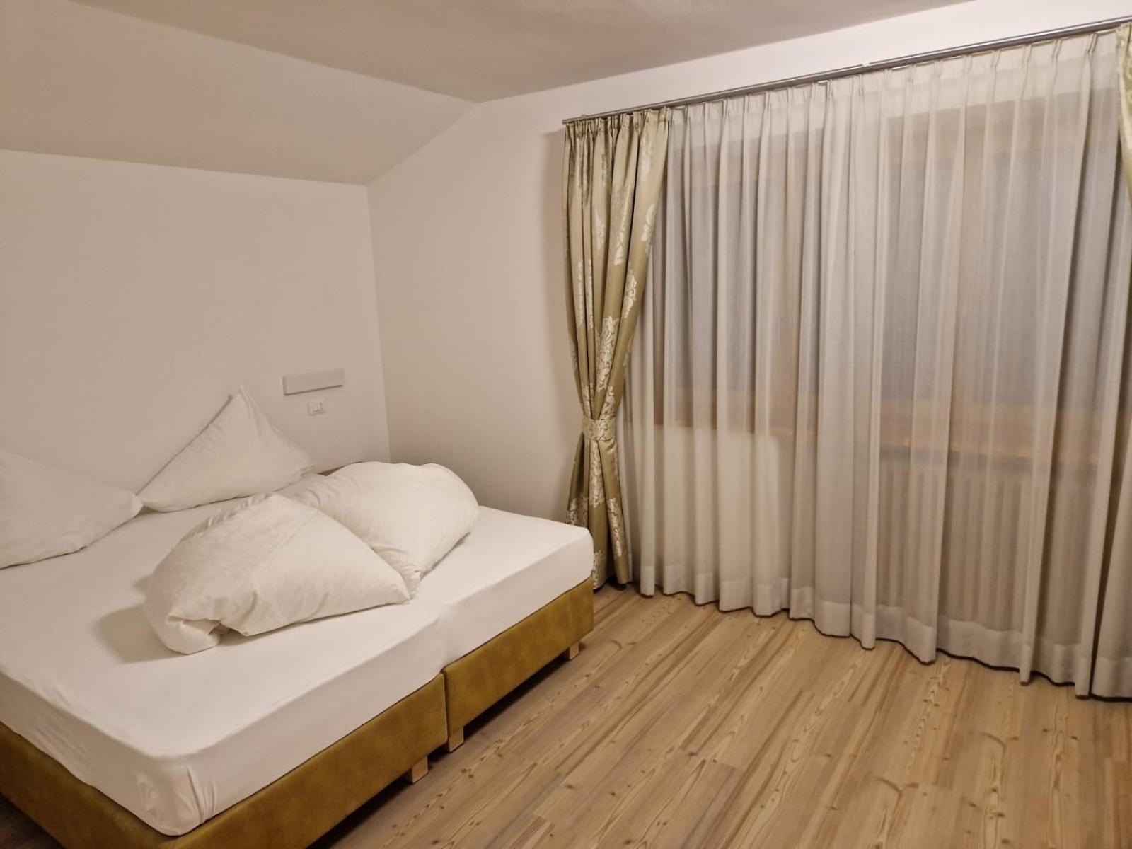 אורטיסיי Apartment Aghel מראה חיצוני תמונה